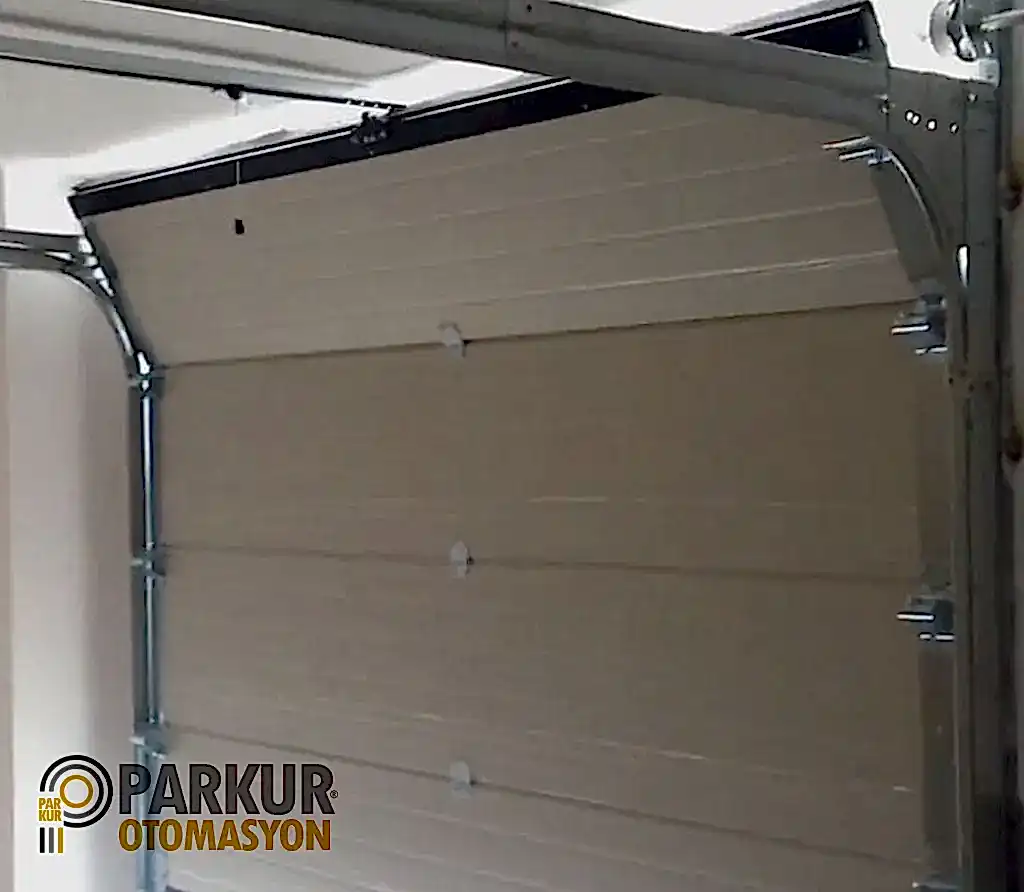 seksiyonel garaj kapısı